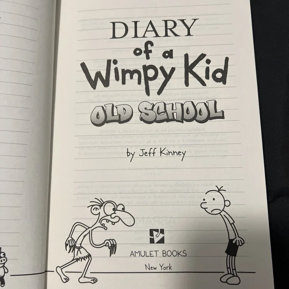 Diary of a Wimpy Kid # 10: Old School - Hardcover Dog Days paperback